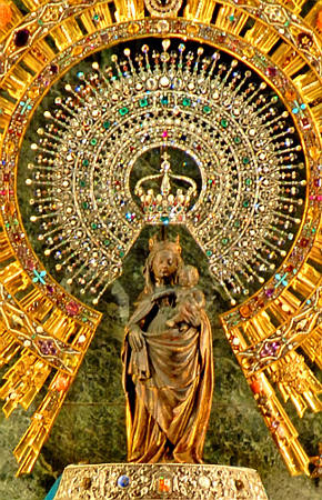 Revista de cultura católica Tesoros de la Fe / Nuestra Señora del Pilar